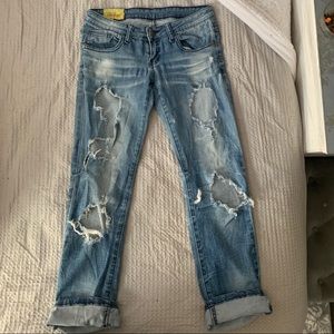 Super Distressed Capris